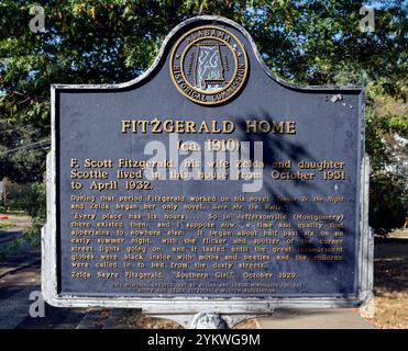 Plaque à l'extérieur du Scott and Zelda Fitzgerald Museum, Montgomery, Alabama, États-Unis Banque D'Images