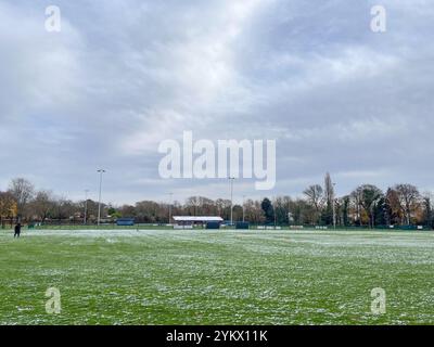 Terrain de cricket et de football de Maghull. Terrains de jeu Old Hall Maghull Banque D'Images