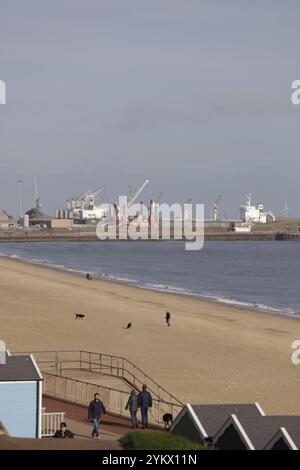 MV Ruby déchargeant une cargaison d'engrais russe au nitrate d'ammonium au port de Great Yarmouth, Gorleston front de mer, Great Yarmouth, Norfolk, Angleterre, ROYAUME-UNI Banque D'Images