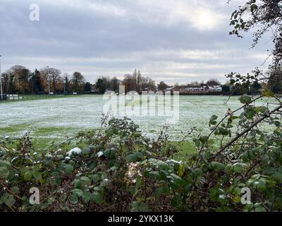Terrain de cricket et de football de Maghull. Terrains de jeu Old Hall Maghull Banque D'Images