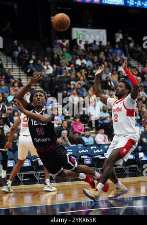 Frisco, Texas, États-Unis. 17 novembre 2024. Tyson Walker #14 de Texas Legends tire le ballon contre Memphis Hustle lors du match de saison régulière de la NBA G League au Comerica Center. Score final Texas Legends 85-90 Memphis Hustle le 17 novembre 2024 à Frisco, Texas. (Crédit image : © Javier Vicencio/eyepix via ZUMA Press Wire) USAGE ÉDITORIAL SEULEMENT! Non destiné à UN USAGE commercial ! Banque D'Images