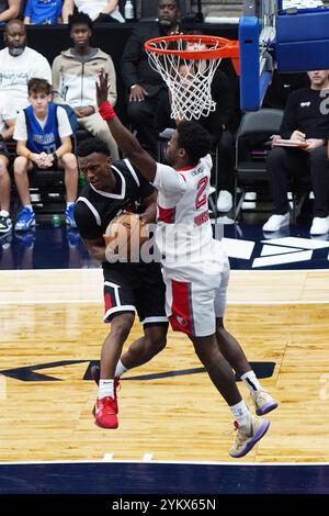 Frisco, Texas, États-Unis. 17 novembre 2024. Tyson Walker #14 des Texas Legends se dirige vers le panier contre Memphis Hustle lors du match de saison régulière de la NBA G League au Comerica Center. Score final Texas Legends 85-90 Memphis Hustle le 17 novembre 2024 à Frisco, Texas. (Crédit image : © Javier Vicencio/eyepix via ZUMA Press Wire) USAGE ÉDITORIAL SEULEMENT! Non destiné à UN USAGE commercial ! Banque D'Images