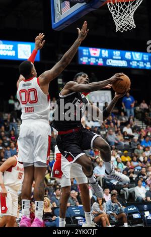 Frisco, États-Unis. 17 novembre 2024. Emanuel Miller #3 des Texas Legends se dirige vers le panier contre Memphis Hustle lors du match de saison régulière de la NBA G League au Comerica Center. Score final Texas Legends 85-90 Memphis Hustle le 17 novembre 2024 à Frisco, Texas. (Photo de Javier Vicencio/Eyepix Group/SIPA USA) crédit : SIPA USA/Alamy Live News Banque D'Images