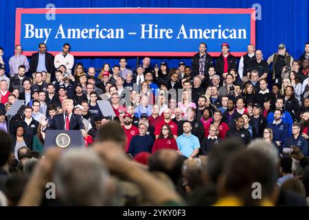 Le président Donald Trump prononce une allocution le mercredi 15 mars 2017 au Centre américain pour la mobilité à Ypsilanti, Michigan. Photo officielle de la Maison Blanche par Shealah Craighead Banque D'Images