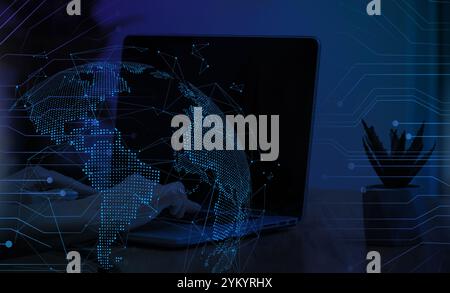 Analyse de données, IA et technologie de gestion de bases de données. Spécialiste INFORMATIQUE travaillant sur tablette numérique se connectant au serveur cloud et au centre de données, technologie Banque D'Images