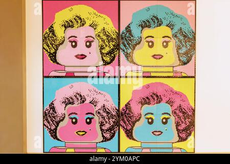 Réplique d'art Andy Warhol avec des briques Lego colorées Banque D'Images