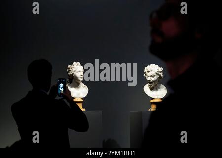 Les sculptures 'Damned Soul' (R) et 'Blessed Soul' (l), du sculpteur et architecte italien Gian Lorenzo Bernini Banque D'Images