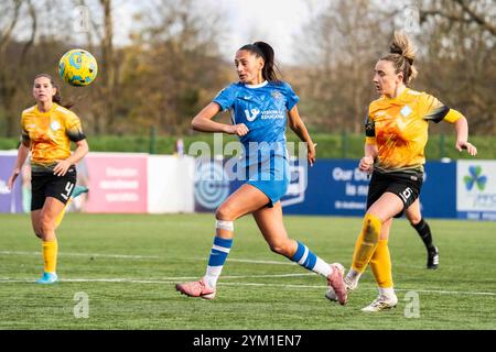 Mollie Lambert (8 ans) de Durham en action lors du match du Barclays FA Women’s Championship entre Durham Women FC et London City Lionesses au château de Maiden dans le comté de Durham, Angleterre (Stephen Finch/SPP) Banque D'Images