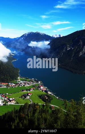 Autriche: Vue de Karwendel au lac Achensee à Pertisau, Vorarlberg Banque D'Images