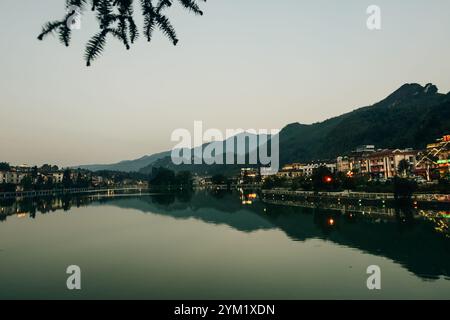 Sa PA, VIETNAM - DEC 11, 2023 : sa Pa Lake, c'est l'un des endroits les plus populaires de la ville, sa Pa est une ville dans une belle région montagneuse du nord du Vietnam Banque D'Images