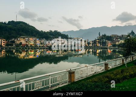 Sa PA, VIETNAM - DEC 11, 2023 : sa Pa Lake, c'est l'un des endroits les plus populaires de la ville, sa Pa est une ville dans une belle région montagneuse du nord du Vietnam Banque D'Images