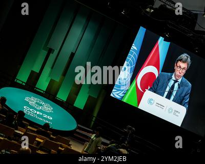 Bakou, Azerbaïdjan. 20 novembre 2024. Kevin Magron, Ambassadeur climat pour la France, prononce une déclaration nationale lors de la reprise du segment de haut niveau dans la salle plénière Nizami dans la zone bleue lors de la COP29 de la Conférence des Nations Unies sur les changements climatiques, un événement organisé par la Convention-cadre des Nations Unies sur les changements climatiques (CCNUCC) au stade olympique de Bakou. La COP29, qui se déroulera à partir de novembre 11-22, se concentre sur la recherche d’énergie propre de compensation carbone. Crédit : SOPA images Limited/Alamy Live News Banque D'Images