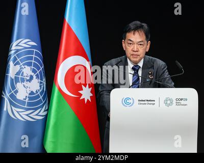 Bakou, Azerbaïdjan. 20 novembre 2024. Keiichiro Asao, Ministre de l'environnement du Japon, fait une déclaration nationale lors de la reprise du segment de haut niveau dans la salle plénière Nizami dans la zone bleue pendant la COP29 de la Conférence des Nations Unies sur les changements climatiques, un événement organisé par la Convention-cadre des Nations Unies sur les changements climatiques (CCNUCC) au stade olympique de Bakou. La COP29, qui se déroulera à partir de novembre 11-22, se concentre sur la recherche d’énergie propre de compensation carbone. (Photo de Dominika Zarzycka/SOPA images/Sipa USA) crédit : Sipa USA/Alamy Live News Banque D'Images