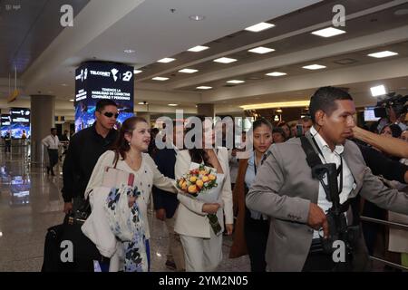 ARIIBO VERONICA ABAD Tababela, mercredi 20 novembre 2024 Vice-présidente de la République Veronica Abad, arrive à l'aéroport de Tababela, Mariscal sucre photos API Rolando Enriquez Tababela Pichincha Ecuador POL ARIIBO VERONICA ABAD d15899dd55d6f8d6b89834a4d29fc098 Copyright : xROLANDOXENRIQUEZx Banque D'Images