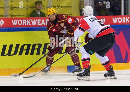 Genève, Suisse. 20 novembre 2024. Genève, Suisse, 20 novembre 2024 : Josh Jooris (19 Geneve-Servette HC) en action (gros plan) lors du match de la Ligue des Champions entre Geneve-Servette HC et HC Lausanne aux Vernets de Genève, Suisse (Giuseppe Velletri/SPP) crédit : SPP Sport Press photo. /Alamy Live News Banque D'Images