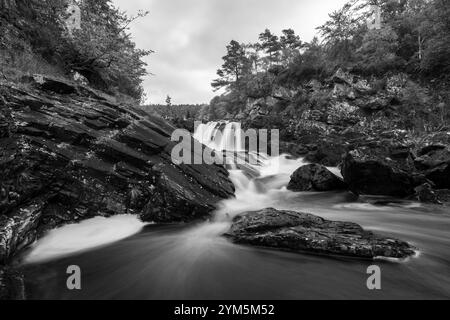 Rogie Falls en Écosse Banque D'Images