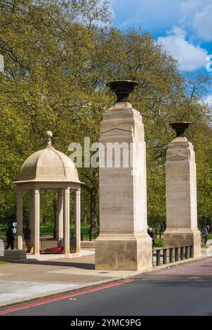 Le mémorial de guerre du Commonwealth Gates. Constitution Hill, ville de Westminster, Londres, Angleterre, Royaume-Uni Banque D'Images
