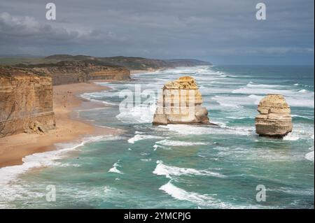 29.10.2024, Port Campbell, Victoria, Australie - formation rocheuse sur Gibson Beach dans le parc national marin des douze Apôtres le long de la Great Ocean Road. Banque D'Images