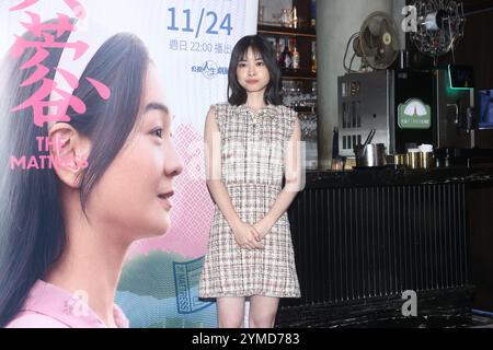 TAIPEI, CHINE - 21 NOVEMBRE 2024 - L'actrice Chia-Hsuan Yu assiste à un thé médiatique à Taipei, province de Taiwan, Chine, le 21 novembre 2024. Banque D'Images