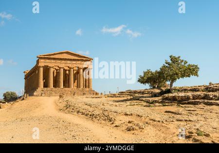 Le Temple de Concordia, situé dans le parc de la Vallée des temples à Agrigente, Sicile, Italie Banque D'Images