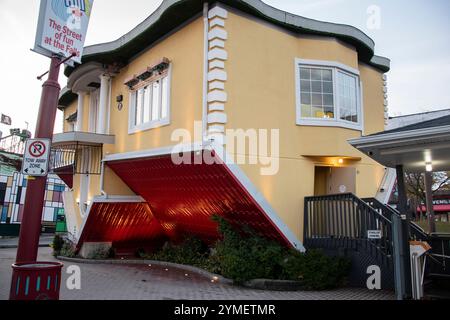 Upside Down House sur Clifton Hill à Niagara Falls, Ontario, Canada Banque D'Images