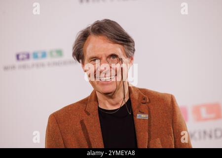 21 novembre 2024, Rhénanie-du-Nord-Westphalie, Hürth : Wolfgang Bahro, acteur, participe au téléthon RTL 2024. Photo : Rolf Vennenbernd/dpa Banque D'Images