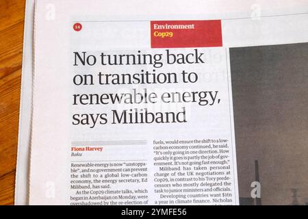 « Pas de retour sur la transition vers les énergies renouvelables, dit (Ed) Milliband » Banque D'Images