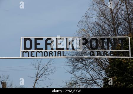 Panneau Derek point Memorial Garden sur Weir Road à Port Colborne, Ontario, Canada Banque D'Images