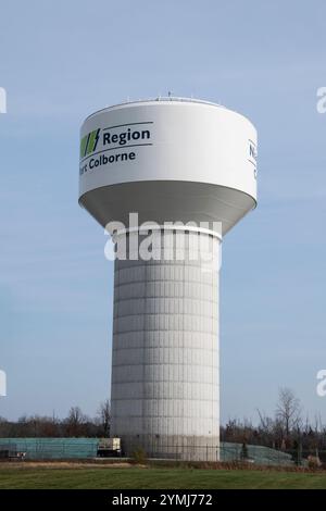 Ville de Port Colborne signe sur un château d'eau sur Barrick Road en Ontario, Canada Banque D'Images