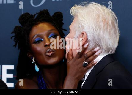 New York, États-Unis. 21 novembre 2024. Richard Gere et Jodie Turner-Smith arrivent sur le tapis rouge pour la première de l’agence le jeudi 21 novembre 2024 à New York. Photo de John Angelillo/UPI crédit : UPI/Alamy Live News Banque D'Images