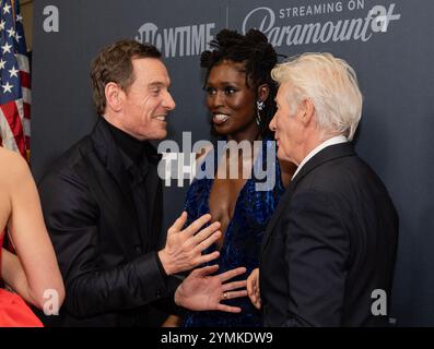 New York, NY, USA, 21 novembre 2024 : Michael Fassbender, Jodie Turner-Smith vêtu d'une robe de Burberry, Richard Gere assistent à la projection de New York Tastemaker de 'The Agency' au Museum of Modern Art de New York le 21 novembre 2024. Crédit : Lev Radin/Alamy Live News Banque D'Images