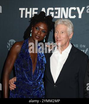 21 novembre 2024, New York, New York, États-Unis : les acteurs JODIE TURNER-SMITH et RICHARD GERE, vus lors de la première New-yorkaise de Paramount avec Showtimeâ€™s˜€ â The Agencyâ€™ au Museum of Modern Art. (Crédit image : © Nancy Kaszerman/ZUMA Press Wire) USAGE ÉDITORIAL SEULEMENT! Non destiné à UN USAGE commercial ! Banque D'Images