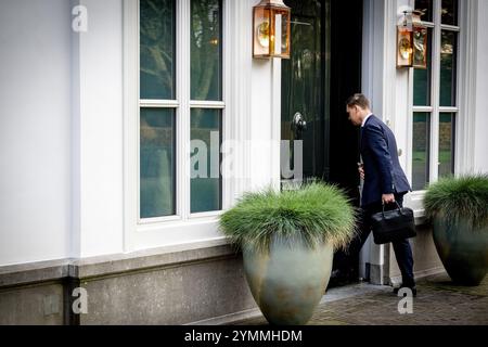 DEN HAAG - Eelco Heinen, ministre des Finances arrive au Catshuis pour le conseil des ministres. Le Cabinet se réunit chaque semaine au Catshuis, la résidence officielle du premier ministre. ANP ROBIN UTRECHT pays-bas Out - belgique Out Banque D'Images