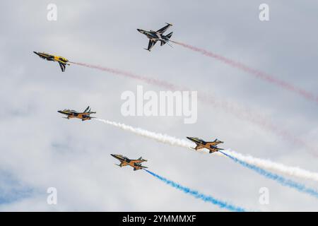 Avalon, Australie. 05 mars 2023. Les aigles noirs se chevauchent lors du salon aéronautique australien de 2023. L'équipe acrobatique de l'Armée de l'Air de la République de Corée (ROKAF), Black Eagles, exposée au salon aéronautique international australien de 2023 à Avalon. (Photo Olivier Rachon/SOPA images/SIPA USA) crédit : SIPA USA/Alamy Live News Banque D'Images