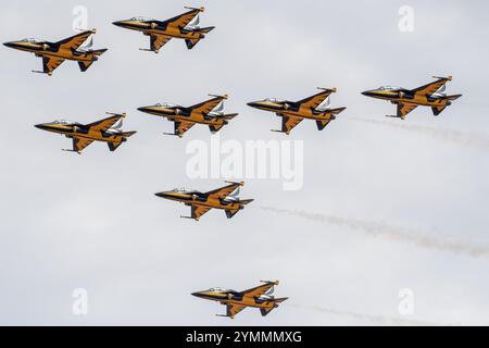 Avalon, Australie. 05 mars 2023. Les jets T-50 des Black Eagles en formation d'exposition lors du salon aéronautique international australien de 2023. L'équipe acrobatique de l'Armée de l'Air de la République de Corée (ROKAF), Black Eagles, exposée au salon aéronautique international australien de 2023 à Avalon. (Photo Olivier Rachon/SOPA images/SIPA USA) crédit : SIPA USA/Alamy Live News Banque D'Images