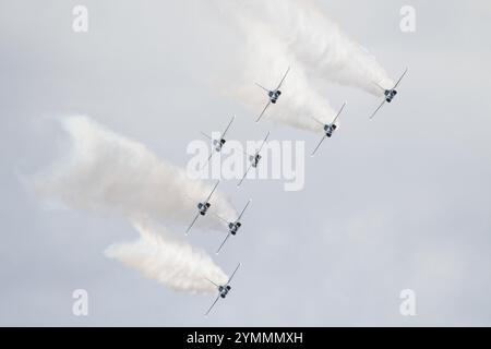 Avalon, Australie. 05 mars 2023. Les 8 avions Black Eagles font face à la foule lors du salon aéronautique international australien de 2023. L'équipe acrobatique de l'Armée de l'Air de la République de Corée (ROKAF), Black Eagles, exposée au salon aéronautique international australien de 2023 à Avalon. (Photo Olivier Rachon/SOPA images/SIPA USA) crédit : SIPA USA/Alamy Live News Banque D'Images