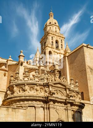 Murcie, Espagne - la spectaculaire église cathédrale ornée de Sainte-Marie à Murcie. Le clocher, debout à trois cents pieds, est le plus haut campan Banque D'Images