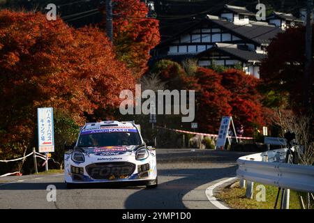 , Ils affrontent le 2ème jour de la course lors du Championnat du monde des Rallyes FIA WRC FORUM8 Rally Japan 2024 22 novembre, Okazaki Japon Banque D'Images