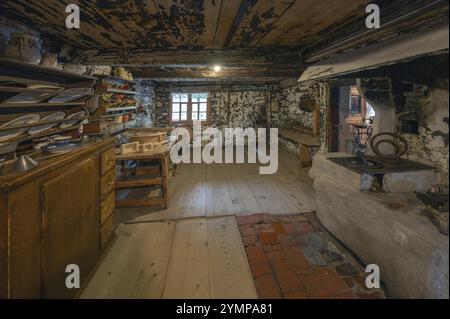 Cuisine fumée historique, ferme Bregenzerwald du 18ème siècle, musée d'histoire locale de Bezau, Vorarlberg, Autriche, Europe Banque D'Images