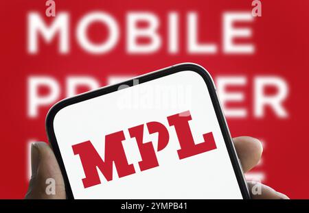 Le logo MPL est affiché sur le smartphone. Mobile premier League est une plate-forme indienne de jeu en ligne. Banque D'Images