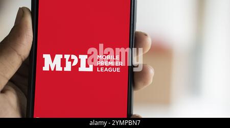 Le logo MPL est affiché sur le smartphone. Mobile premier League est une plate-forme indienne de jeu en ligne. Banque D'Images