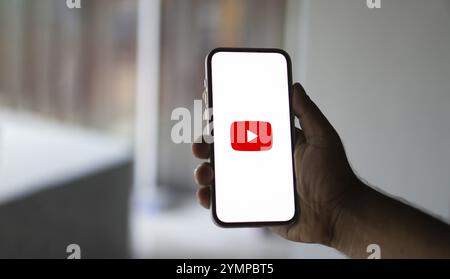 YouTube est un réseau social conçu pour télécharger des vidéos. Banque D'Images