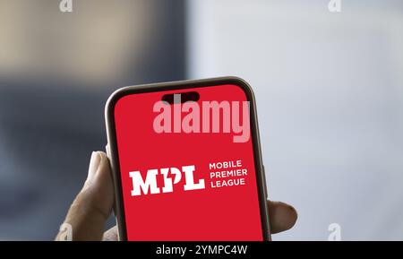 Le logo MPL est affiché sur le smartphone. Mobile premier League est une plate-forme indienne de jeu en ligne. Banque D'Images