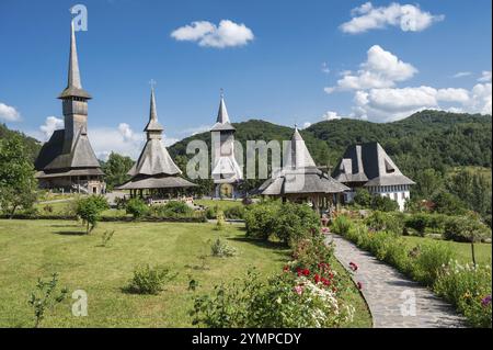 Impressionnants bâtiments du monastère de Barsana en Roumanie. Banque D'Images