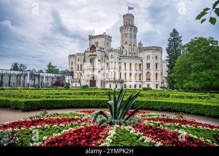 Hluboka nad Vltavou, république tchèque - 10 juin 2023. Château de conte de fées Hluboka en été Banque D'Images