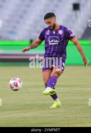 Paddington, Australie. 22 novembre 2024. Anas Hamzaoui du Perth Glory FC vu en action lors du match de la cinquième ronde de la saison 2024-25 d'Isuzu UTE A-League entre le Perth Glory FC et le Western United FC tenu au stade Allianz. Score final Perth Glory FC 1:3 Western United FC. Crédit : SOPA images Limited/Alamy Live News Banque D'Images