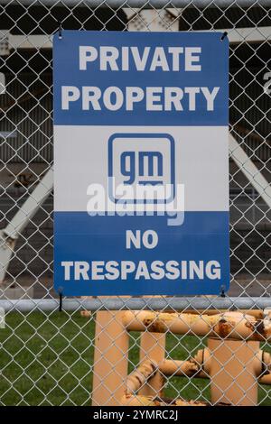 Enseigne de propriété privée chez General Motors sur Stevenson Road South à Oshawa, Ontario, Canada Banque D'Images