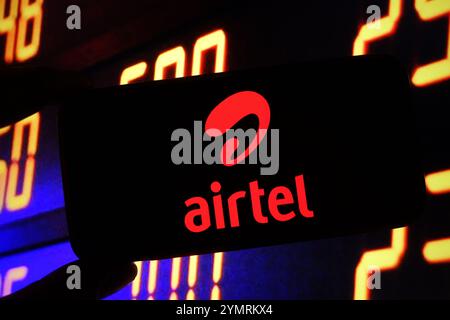 Pologne. 22 novembre 2024. Dans cette illustration photo, le logo de la société Bharti Airtel est affiché sur un écran de smartphone. (Crédit image : © Piotr SWAT/SOPA images via ZUMA Press Wire) USAGE ÉDITORIAL SEULEMENT! Non destiné à UN USAGE commercial ! Banque D'Images