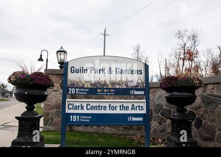 Guild Park & Gardens et Clark Centre for the Arts signent Guildwood Parkway à Scarborough, Toronto, Ontario, Canada Banque D'Images