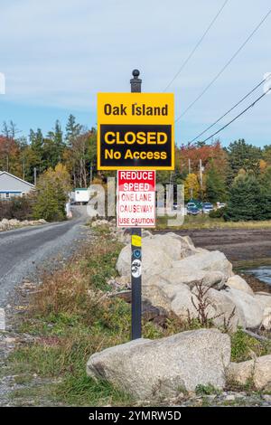 Rendue célèbre par la série The Curse of Oak Island de History Channel, Oak Island est surtout connue pour ses diverses théories sur le trésor enfoui ou historique Banque D'Images